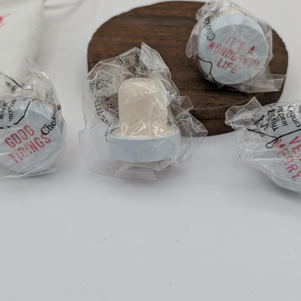 New! Tommy Bahama Wine Stoppers Set